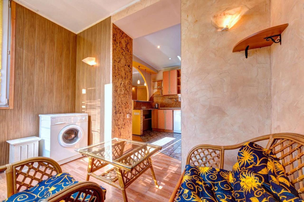 Three-Room Apartment Near Ocean Plaza Kiev Eksteriør bilde