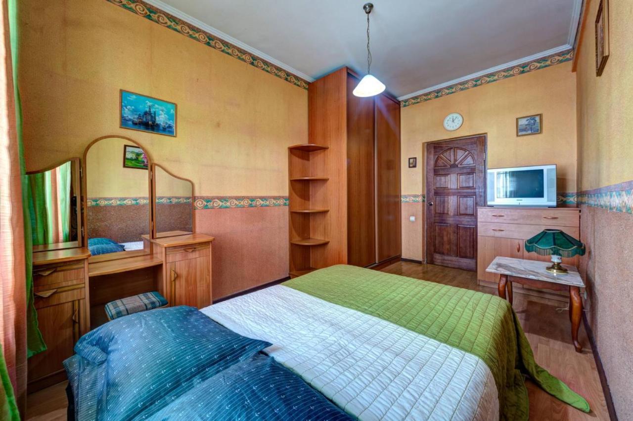 Three-Room Apartment Near Ocean Plaza Kiev Eksteriør bilde